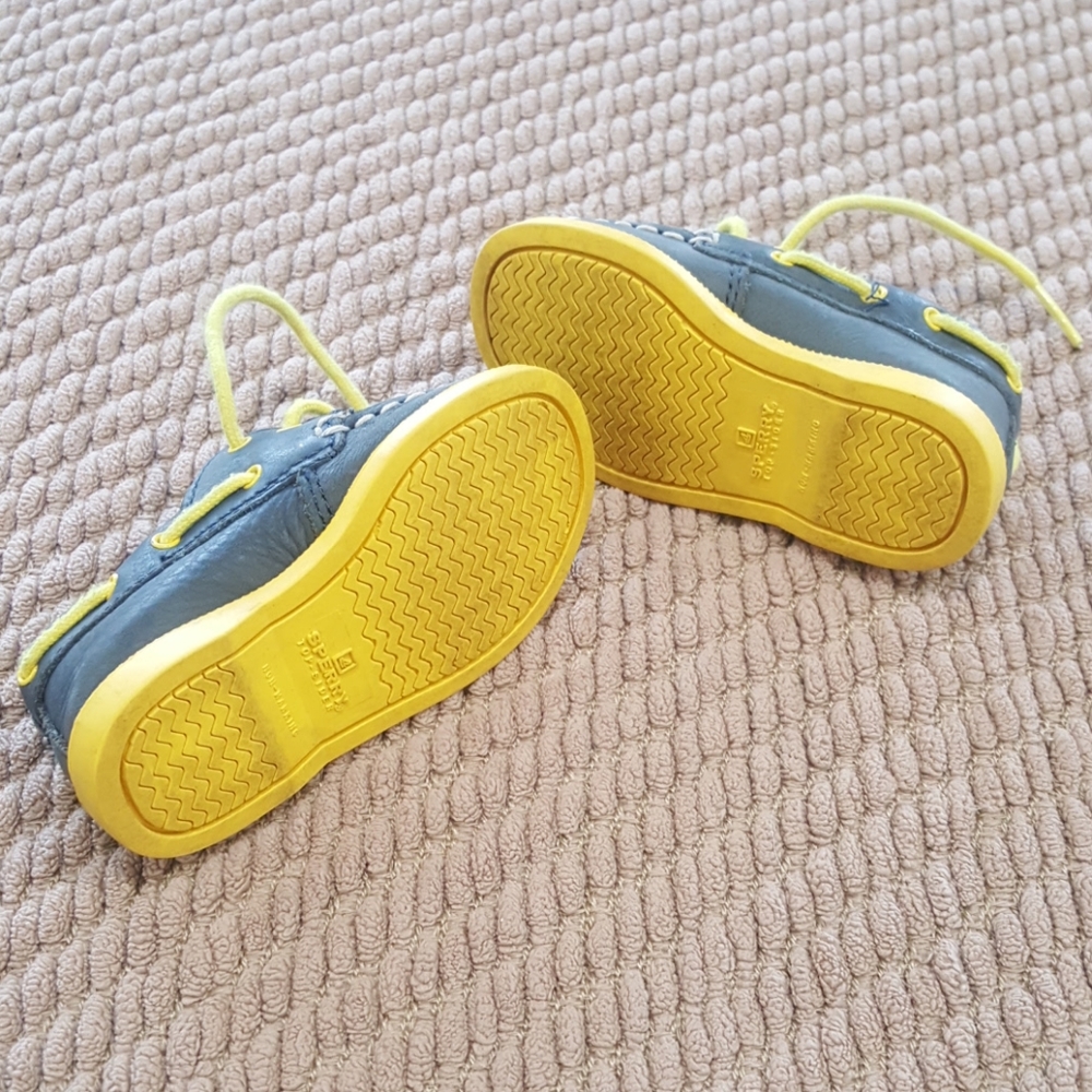 Sperry Top Siders Boat Shoes Toddler 4M - Picture 4 of 8